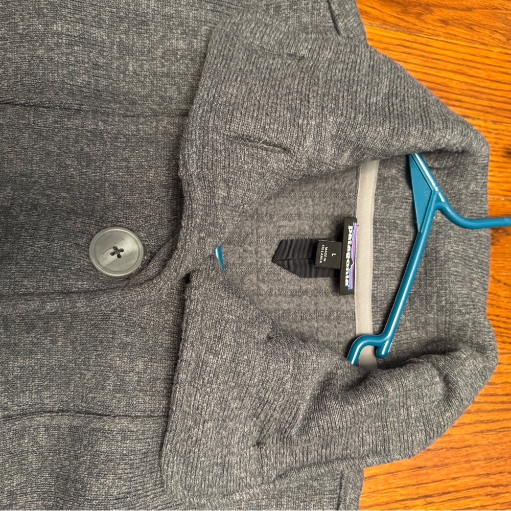 Patagonia Women's Gray Jacket - Picture 8 of 13